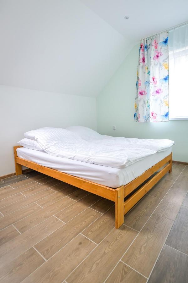 Kempingzator Apartamenty Zator Exterior foto